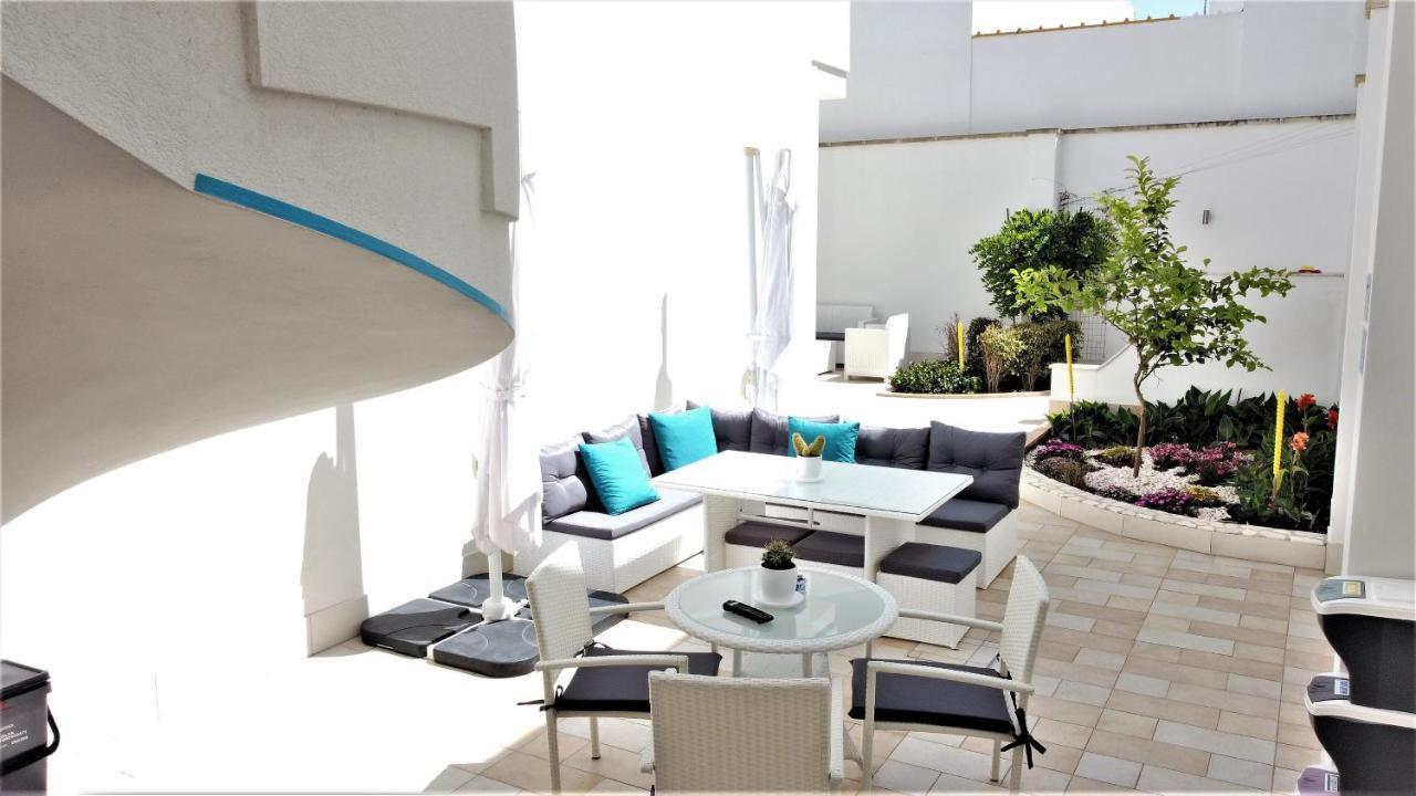 Kalinifta Rooms Apartment 토레 라필로 외부 사진