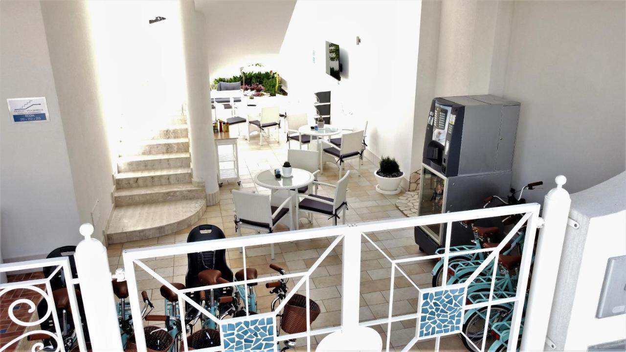 Kalinifta Rooms Apartment 토레 라필로 외부 사진