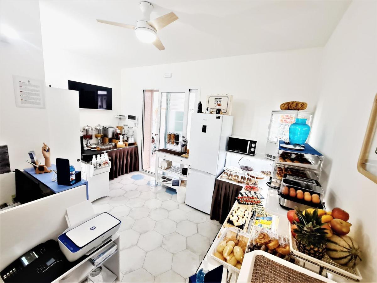 Kalinifta Rooms Apartment 토레 라필로 외부 사진