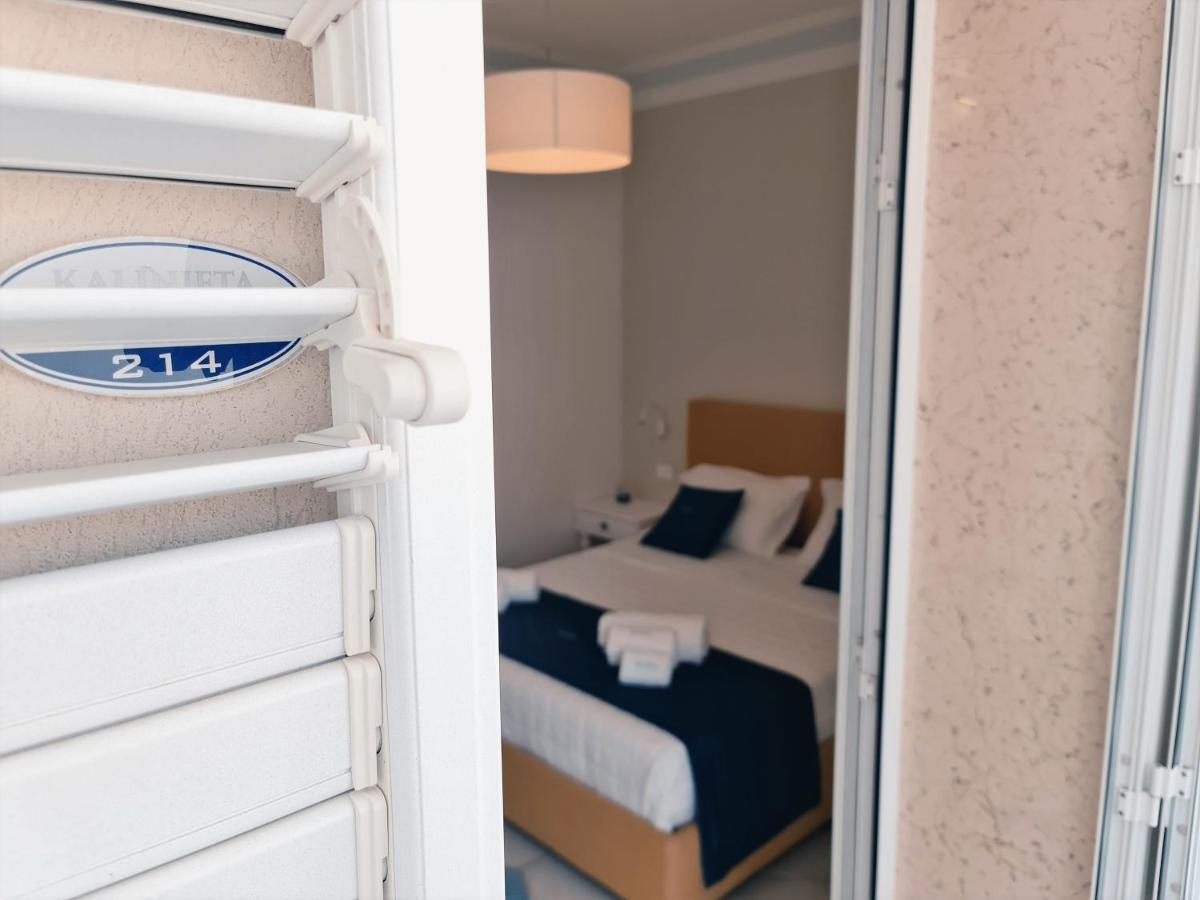 Kalinifta Rooms Apartment 토레 라필로 외부 사진