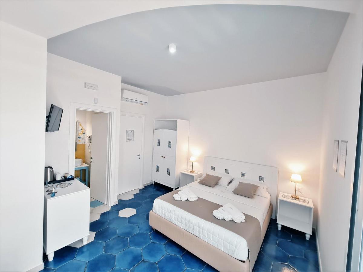 Kalinifta Rooms Apartment 토레 라필로 외부 사진