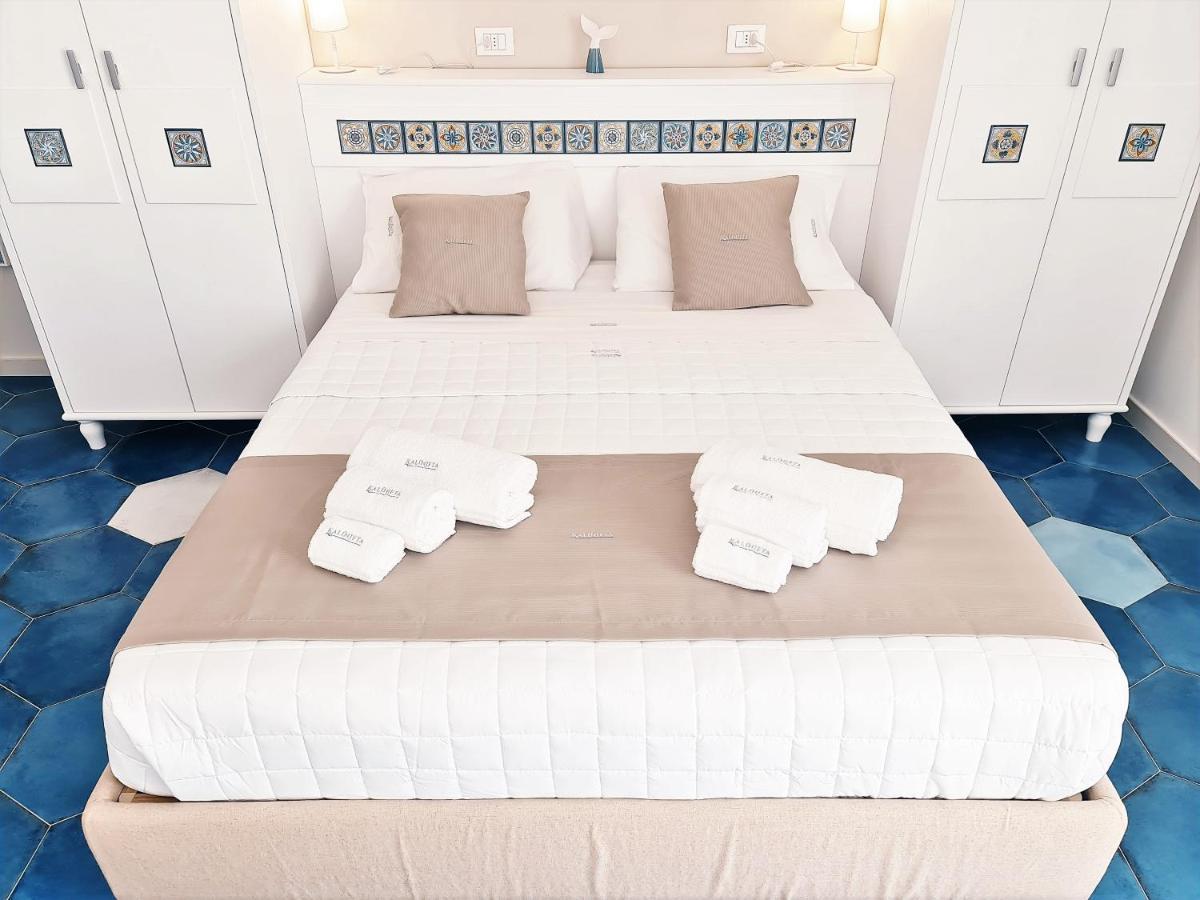 Kalinifta Rooms Apartment 토레 라필로 외부 사진