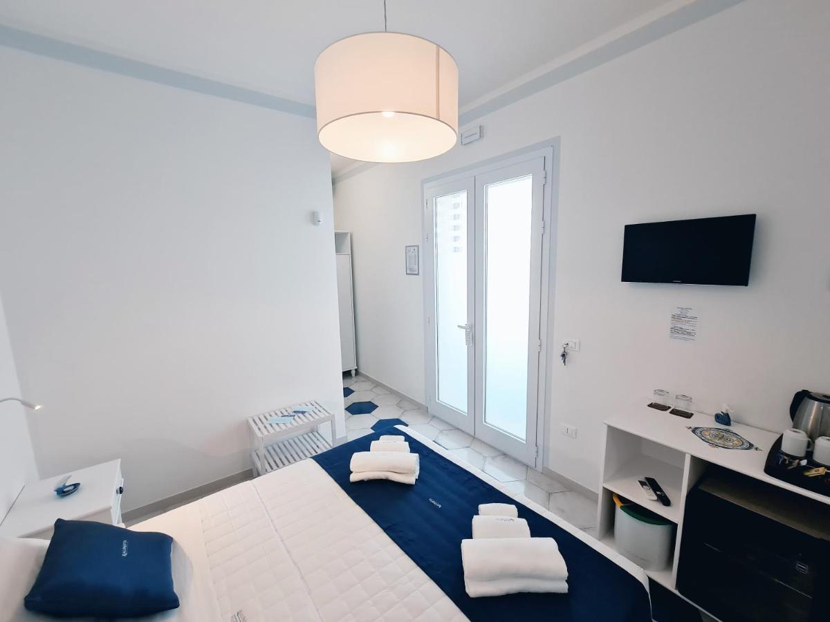 Kalinifta Rooms Apartment 토레 라필로 외부 사진