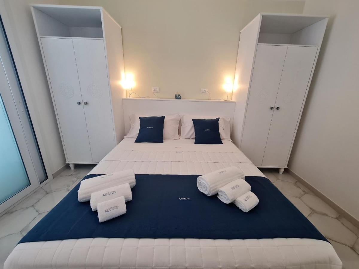 Kalinifta Rooms Apartment 토레 라필로 외부 사진